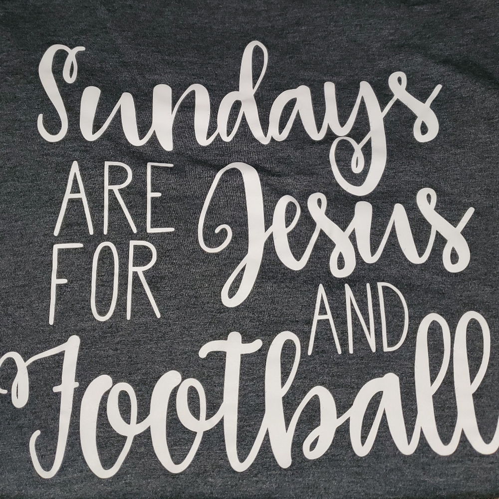 2xl T-Shirt " Sundays are for Jesus & Football"